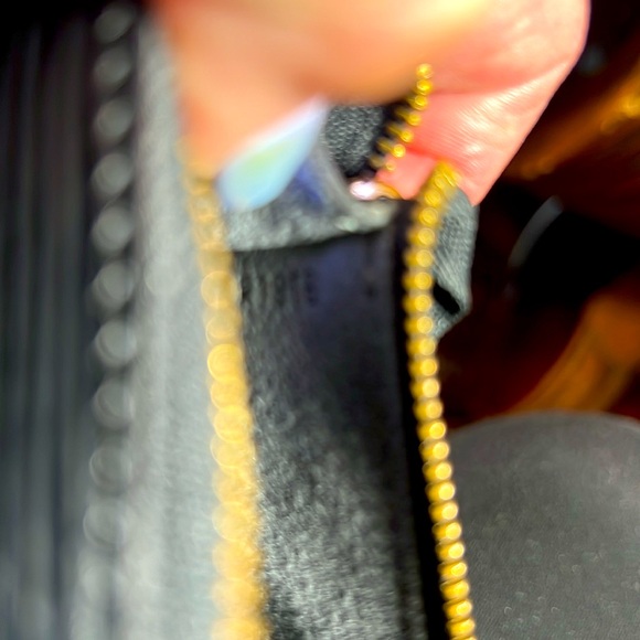 Louis Vuitton Epi leather pochette black. Very good condition - Picture 10 of 10